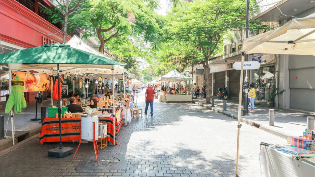 Ahla Fawda Life hamra nostalgique 2025 fun street festival entertainment food free entrance lebanon events beirut hamra food local vendors exhibitors live performances community joy kids activities artists singer lebanese talents